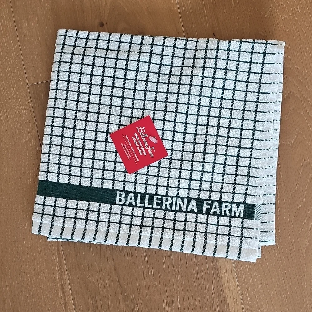 NWT Ballerina Farm Everyday Checkered Kitchen Dish Towel Green